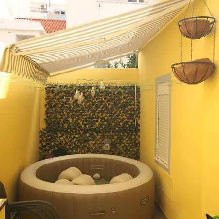 Urban Beach - Chezsonia Casa de Férias